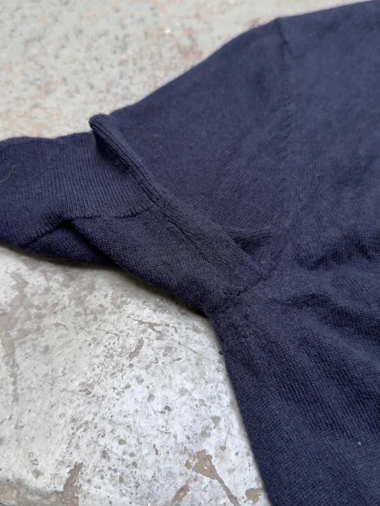 Gucci Women’s Medium Wool Navy Crewneck Sweater CBK - Picture 3 of 6